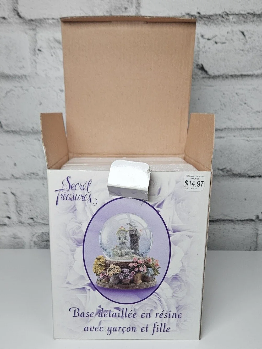 Secret Treasures Musical Snow Globe Boy & Girl Friend Resin Base NIB - Picture 7 of 7